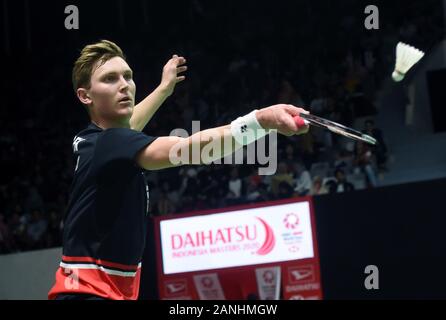 Jakarta, Indonesia. 17th Jan, 2020. Viktor Axelsen of Denmark competes during the men's singles quarterfinal match against Zhao Junpeng of China at Indonesia Masters 2020 badminton tournament in Jakarta, Indonesia, Jan. 17, 2020. Credit: Zulkarnain/Xinhua/Alamy Live News Stock Photo