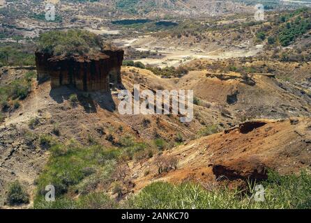 Olduvai Gorge Scenic View in the Great Rift Valley, Tanzania, East Africa. An Important Paleoanthropological Site. Stock Photo