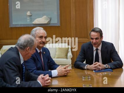Athens, Greece. 17th Jan, 2020. Greek Prime Minister Kyriakos Mitsotakis (1st R) meets with Khalifa Haftar (2nd R), commander of the Libyan National Army (LNA), in Athens, Greece, on Jan. 17, 2020. Greece is ready to help Libya going forward once a solution is found to the conflict there, Greek Foreign Minister Nikos Dendias told the press here on Friday following his meeting with Khalifa Haftar, commander of the Libyan National Army (LNA). Credit: Marios Lolos/Xinhua/Alamy Live News Stock Photo