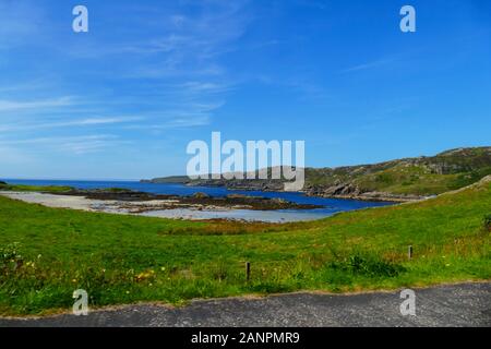 Blick über die Scourie Bucht  in Schottland, in der Nähe von Ullapool Stock Photo