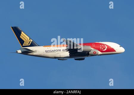 Aviationtag A380 White Aircraft Skin Tag - Singapore