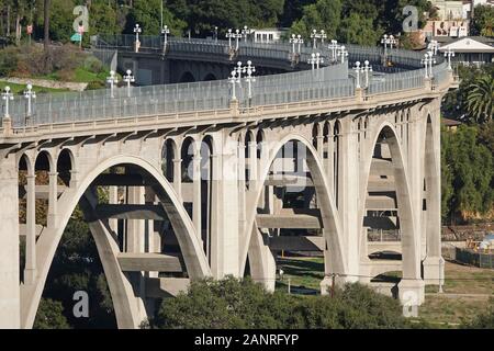 The Colorado Street Bridge is shown spanning the Arroyo Seco (dry stream) in Pasadena, California, USA during the day. Stock Photo