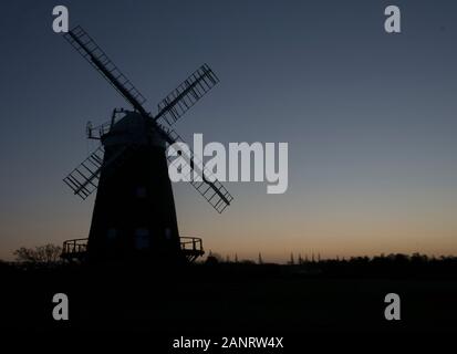 Thaxted, UK. 19th January 2020. The winter sun rising over John Webbs windmill, built in 1804 in Thaxted, Essex, UK. Picture by: Jason Mitchell/Alamy Live News Stock Photo