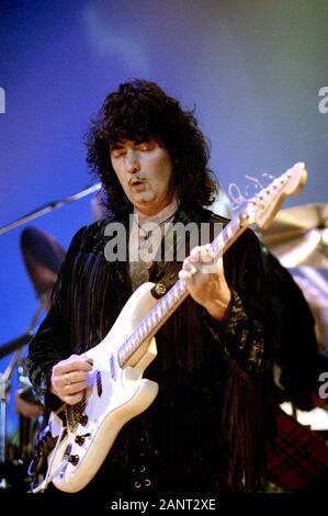 Milano italy 28/10/1995 Live concert of Ritchie Blackmore's Rainbow at the Palalido :Ritchie Blackmore Stock Photo