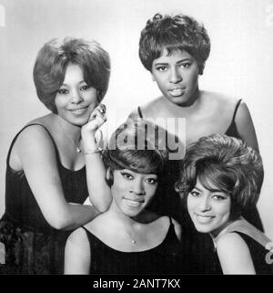 THE CHIFFONS Promotional photo of American vocal group about 1965 Stock
