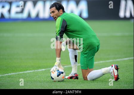 Milan  Italy, 14 September 2013, 'G.MEAZZA SAN SIRO ' Stadium,Campionato di Calcio Seria A 2013/2014,  FC Inter - FC Juventus : Gianluigi Buffon before the match Stock Photo