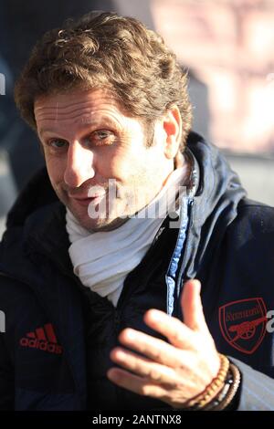 Borehamwood, UK. 19th Jan, 2020. Arsenal Womens team Manager Joe Montemurro looks on. Barclays FA Womens superleague, Arsenal Women v Chelsea women at Meadow Park in Borehamwood, Herts on Sunday 19th January 2020. this image may only be used for Editorial purposes. Editorial use only, license required for commercial use. No use in betting, games or a single club/league/player publications. pic by Steffan Bowen/Andrew Orchard sports photography/Alamy Live news Credit: Andrew Orchard sports photography/Alamy Live News Stock Photo