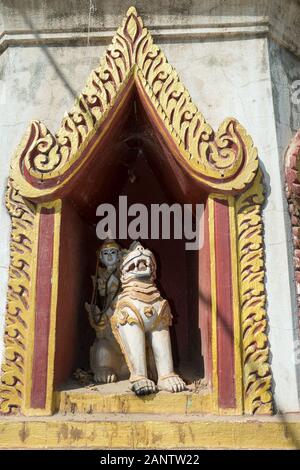 Manuha Temple in Myinkaba near Bagan, Mandalay Division, Myanmar, Asia Stock Photo