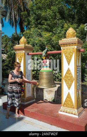 Manuha Temple in Myinkaba near Bagan, Mandalay Division, Myanmar, Asia Stock Photo