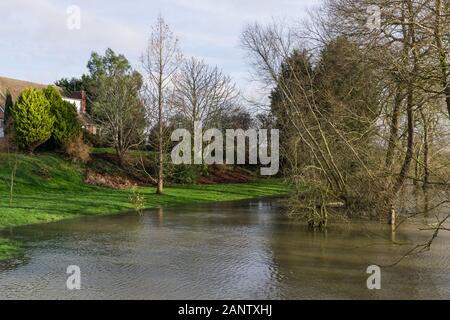 Heavy winter rain causes flooding of the River Great Ouse at Radwell, Bedfordshire, UK Stock Photo