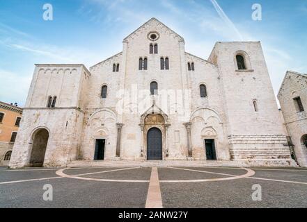 Saint Nicholas Basilica (Basilica di San Nicola) in old town Bari. Apulia (Puglia), Italy. Stock Photo