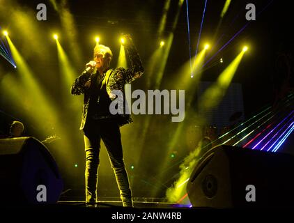 Emmanuel y Mijares durante su concierto en el Festival Alfonso Ortiz Tirado 2020, FAOT, en Alamos, Sonora, Mexico el 19 enero 2020. (Foto: NortePhoto.com) Stock Photo