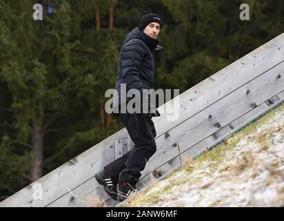 Titisee Neustadt, Germany. 19th Jan, 2020. Nordic skiing/ski jumping: World Cup ski jumping, large hill, men: former German ski jumper Martin Schmitt is running up the stairs. Credit: Patrick Seeger/dpa/Alamy Live News Stock Photo