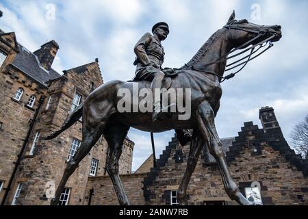 Edinburgh, Scotland, UK. 19th January, 2020. UK Weather:  The statue of Earl Haig which was presented to the city of Edinburgh by Sir Dhunjiboy Bomangi of Bombay in admiration of the services rendered to the British Empire by the Field Marshall. Credit: Skully/Alamy Live News Stock Photo