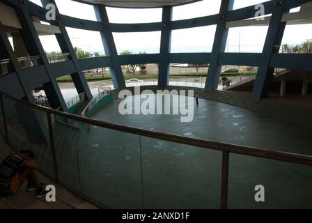 The exterior of the Mall of Asia and Seaside Boulevard, Pasay, Metro Manila, The Philippines. Stock Photo