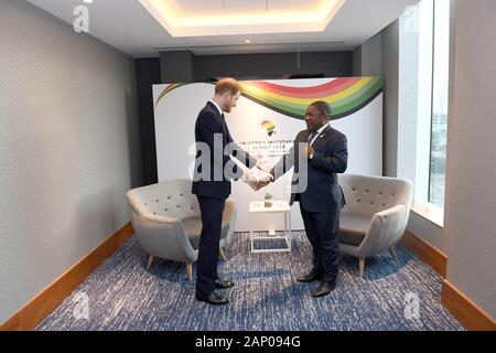 Harry, Duke of Sussex, meets Filipe Nyusi, President of Mozambique during the UK-Africa Investment Summit at the Intercontinental Hotel London. Stock Photo