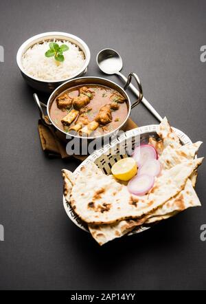 Hyderabadi Mutton Paya, Nehari, nazari or Nihari Masala. served with Naan and rice. selective focus Stock Photo