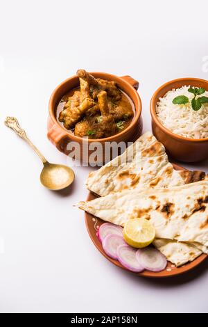 Hyderabadi Mutton Paya, Nehari, nazari or Nihari Masala. served with Naan and rice. selective focus Stock Photo