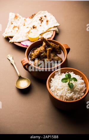 Hyderabadi Mutton Paya, Nehari, nazari or Nihari Masala. served with Naan and rice. selective focus Stock Photo