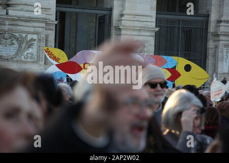 14-12-2019 More than 40.000 people show their support for “6000 Sardines”, an anti-populist movement in Rome, Italy Stock Photo