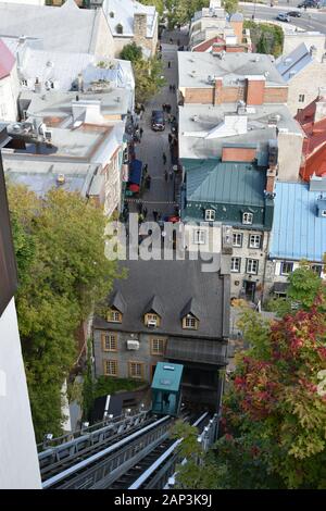 'Le Funiculaire du Vieux-Québec' The Funicular of Old Quebec City connecting the upper city with Petit-Champlain in the Ville de Quebec, Canada Stock Photo