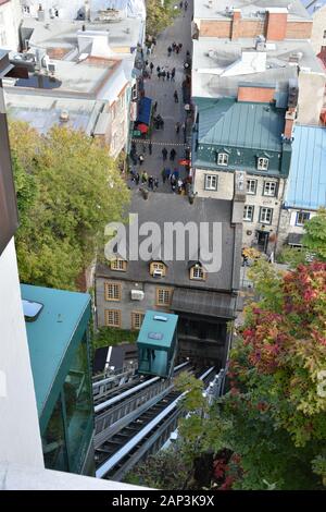 'Le Funiculaire du Vieux-Québec' The Funicular of Old Quebec City connecting the upper city with Petit-Champlain in the Ville de Quebec, Canada Stock Photo