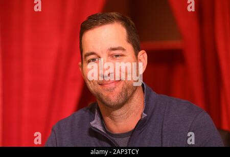 St. Louis, United States. 20th Jan, 2020. St. Louis Cardinals pitcher Adam Wainwright, smiles for fans during the last day of the St. Louis Cardinals Winter Warm -Up, in St. Louis on Monday, January 20, 2020. Photo by Bill Greenblatt/UPI Credit: UPI/Alamy Live News Stock Photo