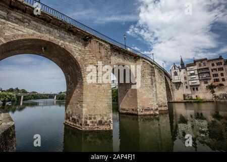 Villeneuve-sur-Lot, (formerly named Villeneuve-d' Agen) town and commune in the southwestern French department of Lot-et-Garonne, France, Europe. Stock Photo