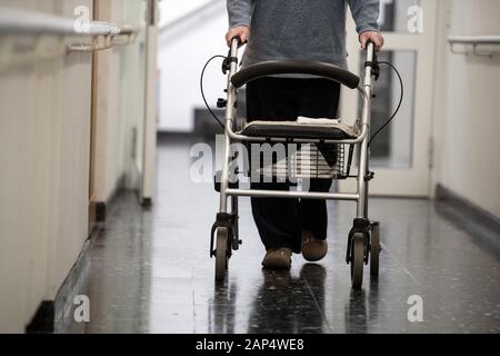 Duesseldorf, Germany. 21st Jan, 2020. A home resident with her walker walks through a retirement home. Free nursing care places should be accessible via the Heimfinder NRW App or the corresponding Internet site on a daily basis. Credit: Federico Gambarini/dpa/Alamy Live News Stock Photo