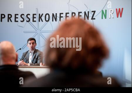 Duesseldorf, Germany. 21st Jan, 2020. Sebastian Hartmann sits at the press conference and speaks to the journalists. The state press conference with the chairman of the NRW-SPD on current issues will take place in the state parliament in Düsseldorf. Credit: Fabian Strauch/dpa/Alamy Live News Stock Photo