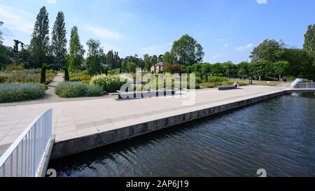 Water Gardens, Hemel Hempstead Stock Photo