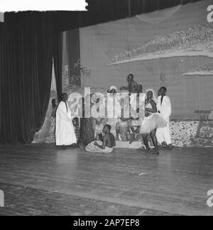 African Dance Company of Senegal. Performance in Kurzaal Date: 20 July 1961 Keywords: Performances Institution name: Kurhaus Stock Photo