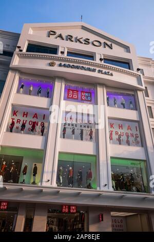 Uniqlo Japanese clothing retailer opens first store in Vietnam inside the Parkson shopping mall, Ho Chi Minh City, Vietnam Stock Photo