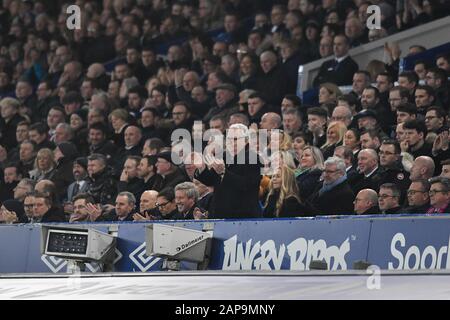 21st January 2020, Goodison Park, Liverpool, England; Premier League, Everton v Newcastle United : Everton Chairman, Bill Kenwright gives a personal standing ovation to the substituted Bernard (not pictured) for his performance on the pitch this evening Stock Photo