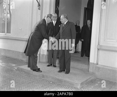 The German Foreign Minister, Heinrich von Brentano at Prime Minister W. Drees Date: March 8, 1956 Keywords: visits, ministers Personal name: Brentano, Heinrich von, Drees, Willem Stock Photo