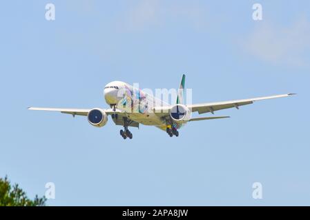 Singapore - Mar 27, 2019. B-16722 EVA Airways Boeing 777-300ER (Hello ...