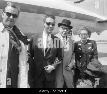 Arrival Cleveland Symphony Orchestra, upon arrival middle George Szell, John Browing (left) and mrs. A. Berly Barksdale Date: 23 June 1965 Keywords: arrivals, orchestras Personal name: George Szell Stock Photo