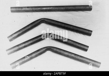 5x5 Proof steel scaffolding tubes Date: undated Keywords: scaffolding tubes Stock Photo