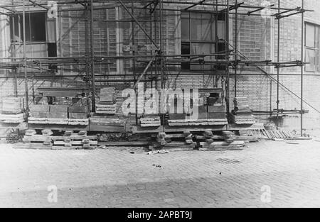 5x5 Scaffolding Date: undated Keywords: Scaffolding Stock Photo