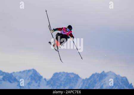LAUSANNE, SWITZERLAND. 22th, Jan 2020. GOMIS Kaditane (FRA) competes in the Freestyle Skiing: Men's Freeski Big Air competitions during the Lausanne 2020 Youth Olympic Games at Leysin Park & Pipe on Wednesday, 22 January 2020. LAUSANNE, SWITZERLAND. Credit: Taka G Wu/Alamy Live News Stock Photo