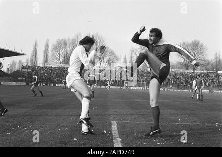 Nec against Ajax 1-3 (KNVB cup); game moments, 12 October 1975, sport,  soccer, The Netherlands, 20th century press agency photo, news to remember,  documentary, historic photography 1945-1990, visual stories, human history  of