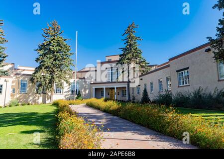 Exterior view of the Supreme Court Justice at Santa Fe, New Mexico Stock Photo