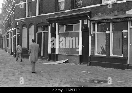 Neighbourhood residents of Katendrecht (Rotterdam) throw windows in brothels and rearkops Date: October 14, 1974 Location: Rotterdam, Zuid-Holland Keywords: Brothels Stock Photo