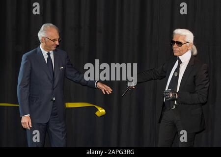 KARL LAGERFEL AND PAOLO DE CESARE, PRINTEMPS DEPARTMENT STORE Stock Photo