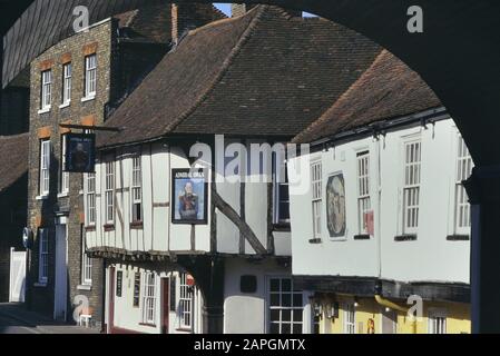 Looking through the Barbican & Toll bridge to Sandwich, Kent towards the Admiral Owen pub. England UK Stock Photo