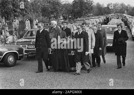 Murdered taxi-driver Jan Scholts buried on cemetery Westgaarde ...