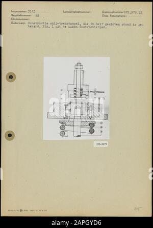 Security of eccenterpresses Description: Construction cut-pull stamp, drawn in semi-closed position; figure 1 to be made out of the instruction sheet Date: undated Keywords: illustrations, metal industry, pressing Stock Photo