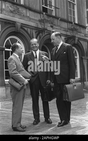 The cabinet formation. Political consultation by Minister Cals Mr. Blaisse and Minister Luns Date: 9 July 1963 Keywords: cabinet formations Personal name: Cals, Jo, Luns, J.A.M.H., Luns, Joseph, Mr. Blaisse Stock Photo