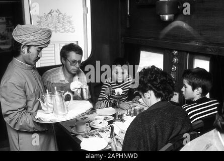 India: “ Palace on Wheels “ luxury tourist train Stock Photo