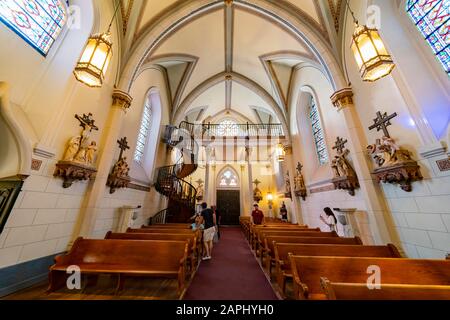 Spiral Staircase, Loretto Chapel, Santa Fe, New Mexico, USA Stock Photo ...